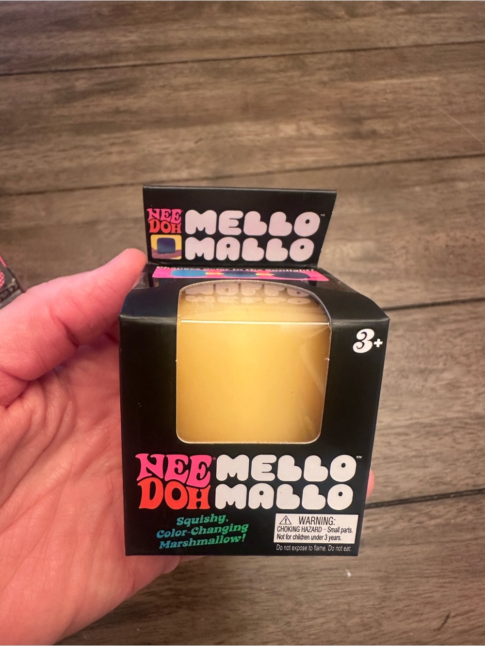 NeeDoh Mello Mallo Yellow Color Changing Marshmallow Squishy NEW